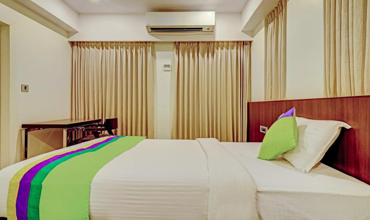 Treebo Seaesta Rk Beach Hotel Visakhapatnam Exterior photo