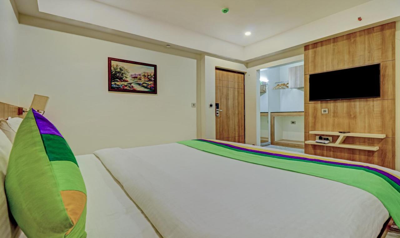 Treebo Seaesta Rk Beach Hotel Visakhapatnam Exterior photo